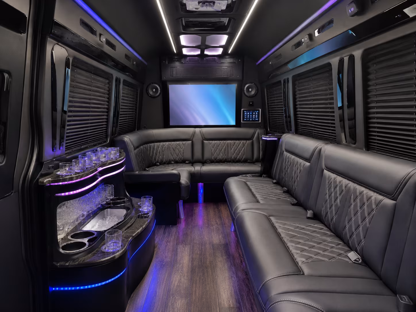 bus rental options for honolulu trips