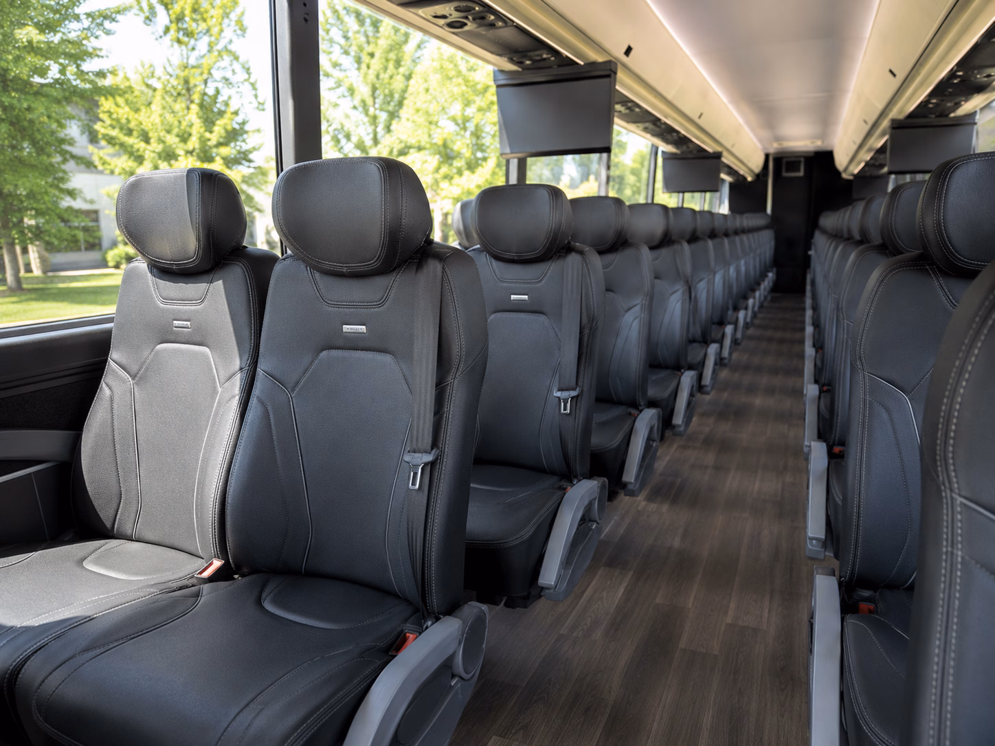 how the distance and duration of your trip affect charter bus rates in honolulu