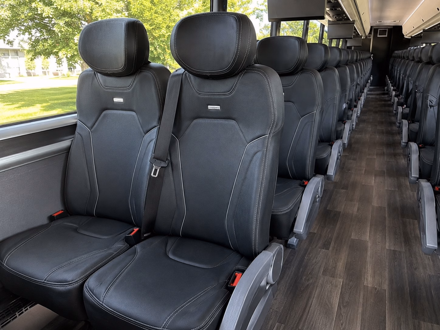 how the type of bus changes the price in honolulu hawaii
