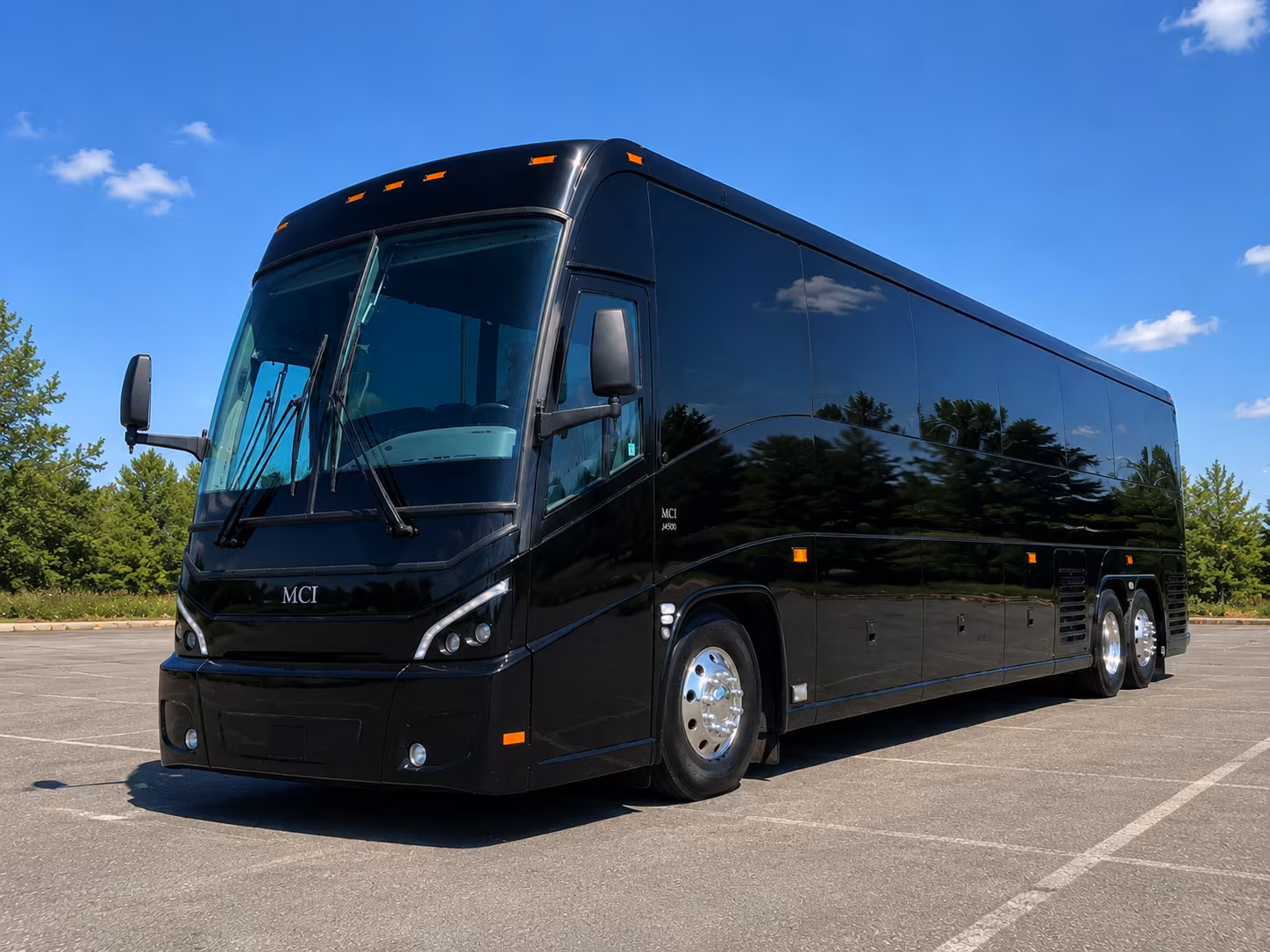 shuttle wedding guests between waikiki hotels and your ceremony venue